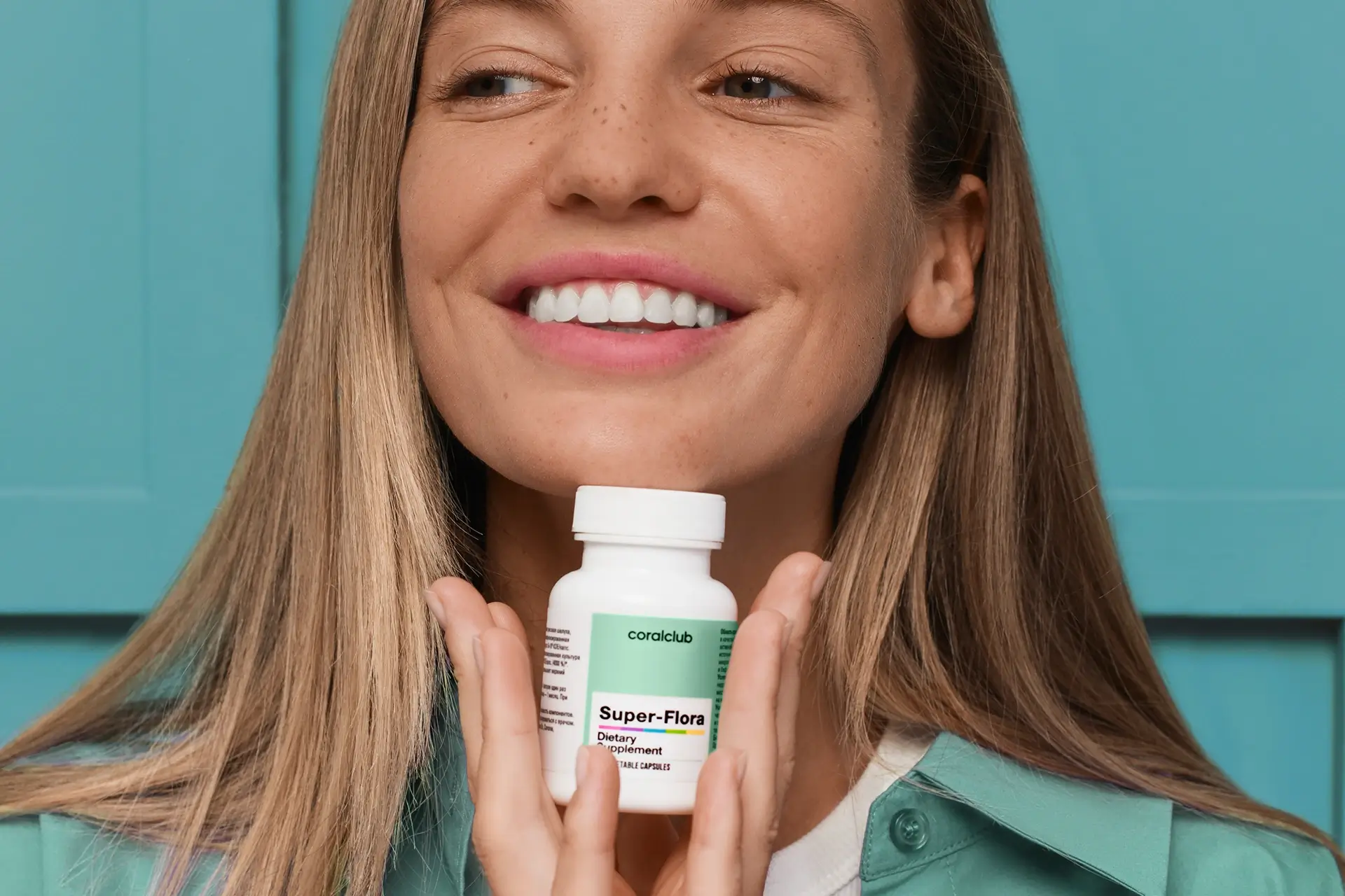Super-Flora – complemento alimenticio. Peso neto: 19 g.